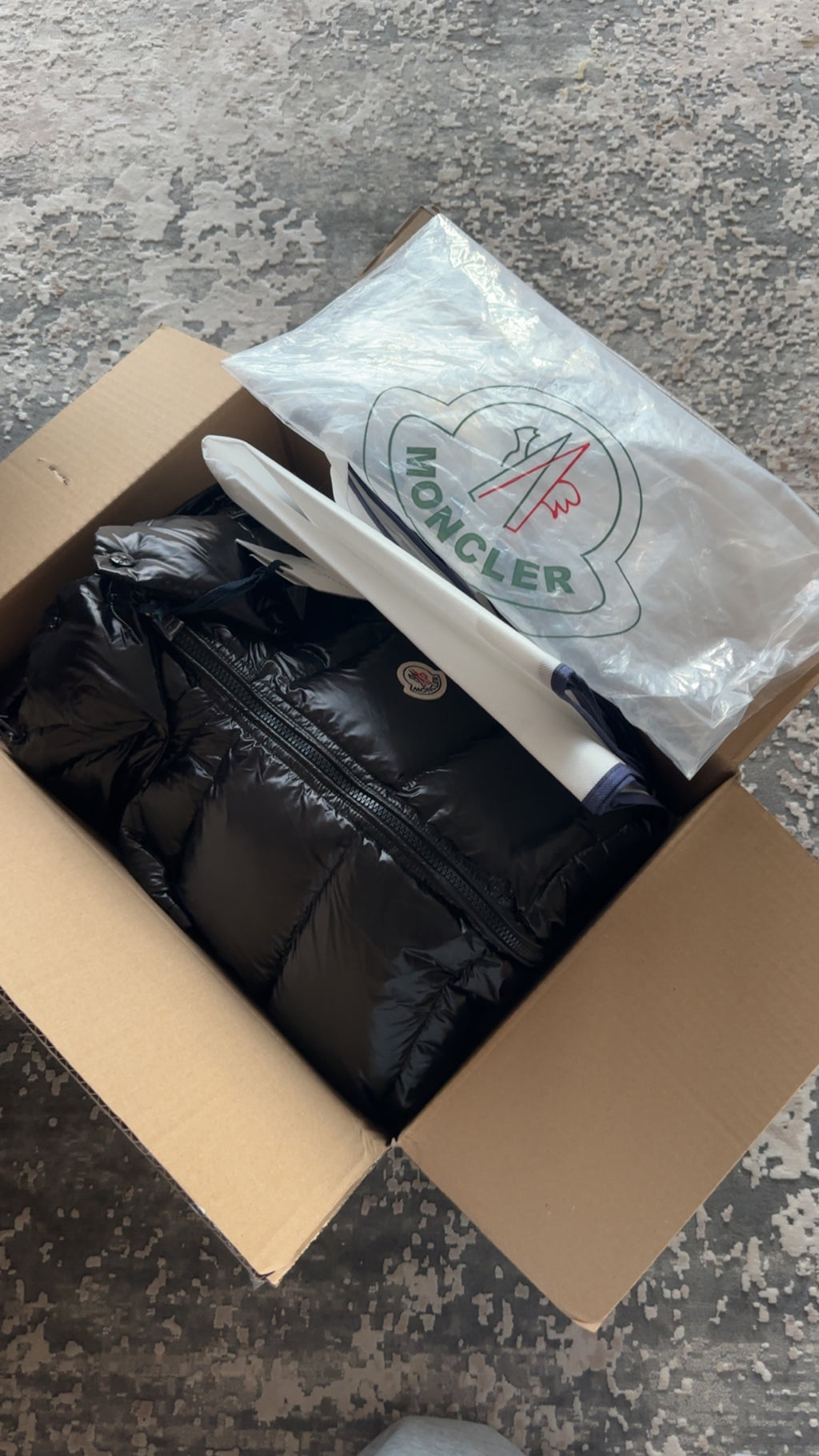 Moncler liemene  S,M,L