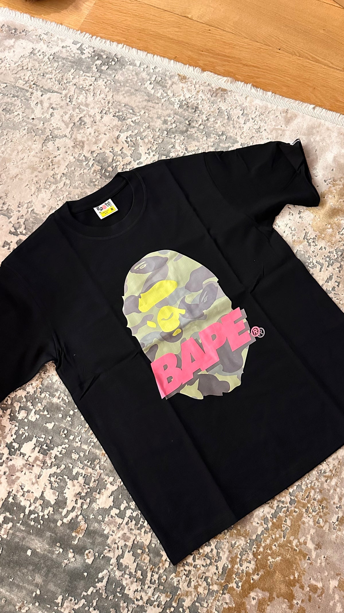 Bape Juoda maike