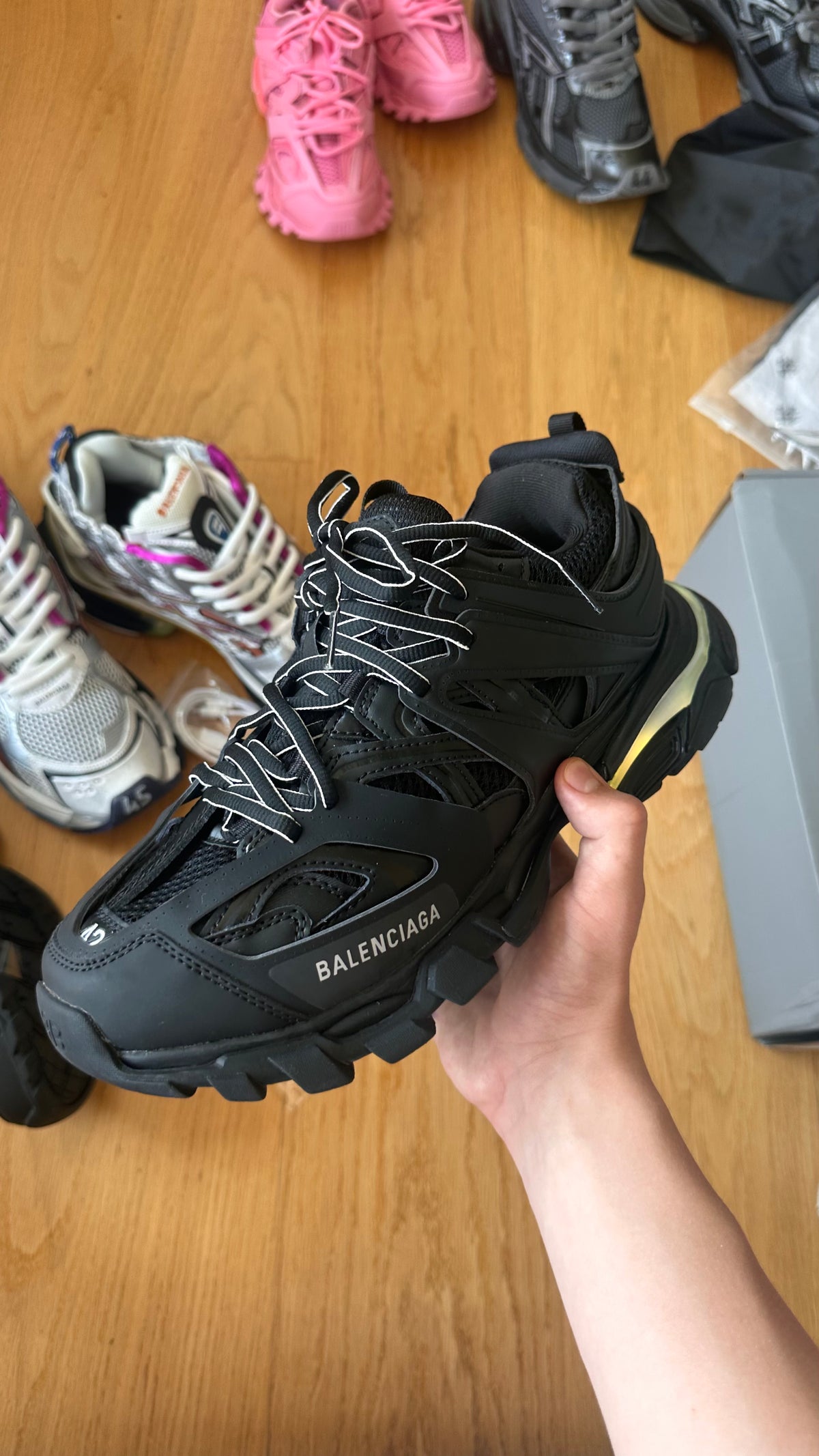 Balenciaga Track non led& with led